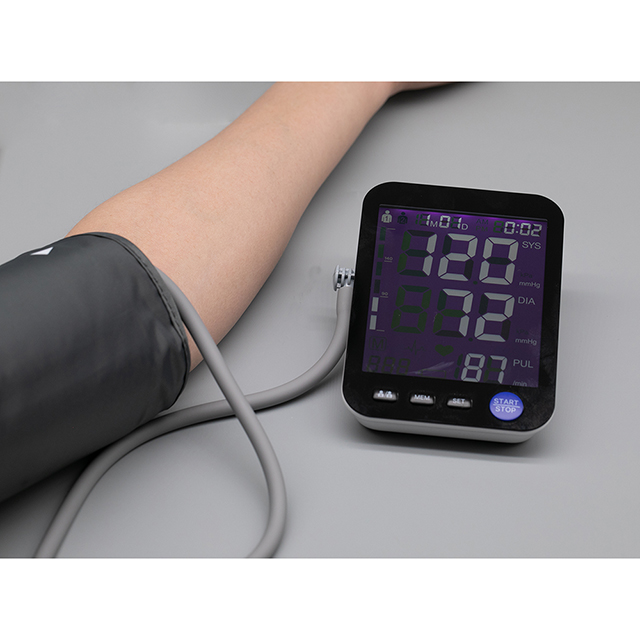 Monitor automático de presión arterial del brazo superior de la máquina del aparato BP del indicador digital LCD grande