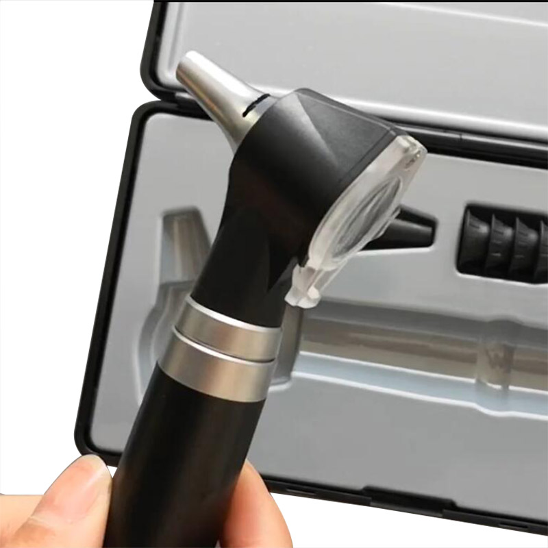 Tipo est&aacute;ndar de 800 Otoscopio (3)
