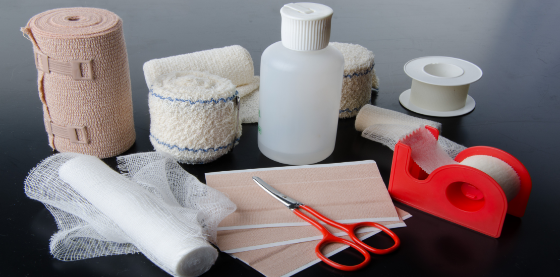 Una colecci&oacute;n de productos para el cuidado de heridas.