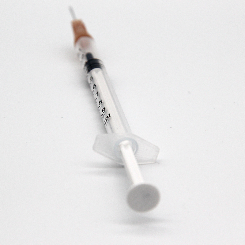 Jeringa de 800 tres partes